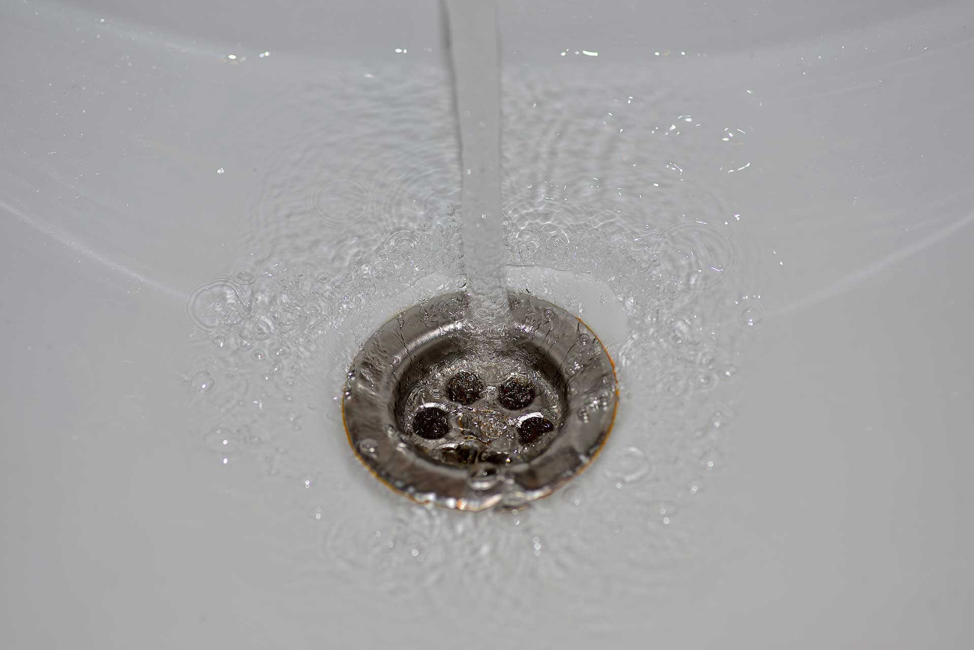 A2B Drains provides services to unblock blocked sinks and drains for properties in Bradford.